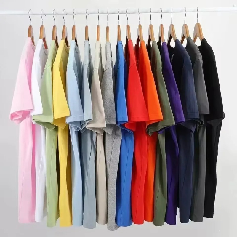 メンズクルーネックTシャツミニマルチェストバドミントンラケッ - Badminton Aesthetic のレビューと価格